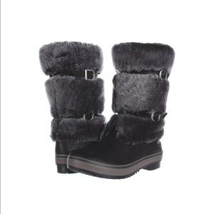 UGG Women’s Lilyan Waterproof Snow Boots NEW
